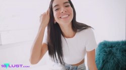 Captura de 'Paris Charlotte Raw And Tight' nº 4