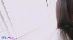 Captura de 'Paris Charlotte Raw And Tight' nº 9