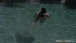 Captura de 'Poolside Affairs' nº 58
