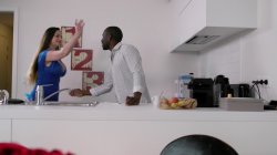 'White Cheeks Love Chocolate Cum' screenshot nº 4