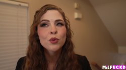 'Stuck Up HOA MILF Hooks Up with Neighborhood Hottie' screenshot nº 16
