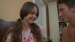 'Brunette Teen Dulce Rides Her Way to Creampie' screenshot nº 9