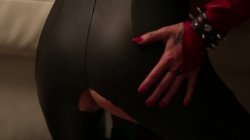 Captura de 'Batman V. Superman XXX: An Axel Braun Parody' nº 100