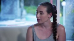 Captura de 'Girls Kissing Girls Vol. 20' nº 111