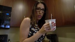 Captura de 'Stingy Mom Gets What She Has Coming' nº 10