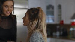 Captura de 'Lesbian Christmas Story, A' nº 5