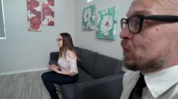 Captura de 'Busty Girlfriend Jackie Hoff Gets Cuckold From Big Dicked Boss' nº 21