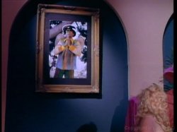 Captura de 'New Wave Hookers 2' nº 38