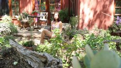Captura de 'No Man's Land Girl Crazy' nº 3