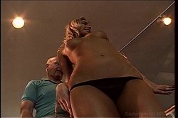 Captura de 'Screw My Wife, Please (And Make Her Sweat!) #12' nº 46