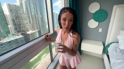 Captura de 'A Day With Geisha Kyd In Miami' nº 19
