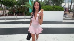 Captura de 'A Day With Geisha Kyd In Miami' nº 41