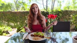 Captura de 'How I Met My Girlfriend Lauren Phillips' nº 24