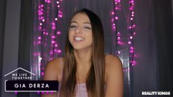 Captura de 'We Live Together Season 1' nº 5
