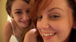 'BFF Amateurs - Sharing Is Caring' screenshot nº 86