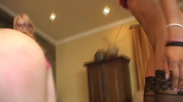 Two Babes Play With Each Other's Pussy