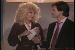 Captura de 'Strictly Business' nº 105