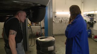 Hot Anal Loving Eva Schwarz In Fishnets Fucked In Garage