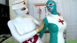 Captura de 'Lucy Loves Latex Lesbians' nº 53