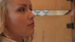 'For The Love Of Lesbians 5' screenshot nº 1