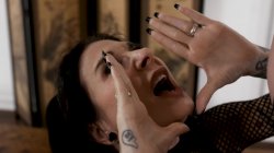 Captura de 'Scissoring Lesbians Short vs Tall' nº 3