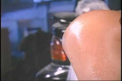 Captura de 'Bodies in Lotion' nº 12