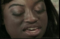 Captura de 'Black Carnal Coeds 2' nº 32