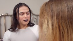 Captura de 'Jaymee Castles Comforts Her Trans Roommate Sexually' nº 4