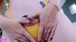 Captura de 'Jugs for Wiener Hugs: Lauren Phillips' nº 16