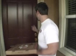 Captura de 'I Screwed the Pizza Guy 2' nº 136