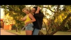 Captura de '100 Busty Blonde Bombshells' nº 17