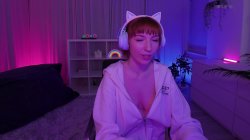 'Erotic Gaming Session starring Lilly Mays' screenshot nº 1