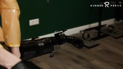 'Horny Rubber Girl Needs A Fuck Machine' screenshot nº 25