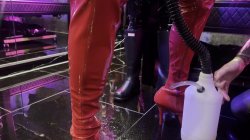 Captura de 'Perv In The Vacuum Tower With Ava Fetishart Fucking Rubber Part 1' nº 31
