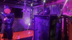 Captura de 'Perv In The Vacuum Tower With Ava Fetishart Fucking Rubber Part 1' nº 49