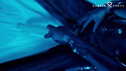 Captura de 'Tied Up Rubbergirl Fucking Herself' nº 35