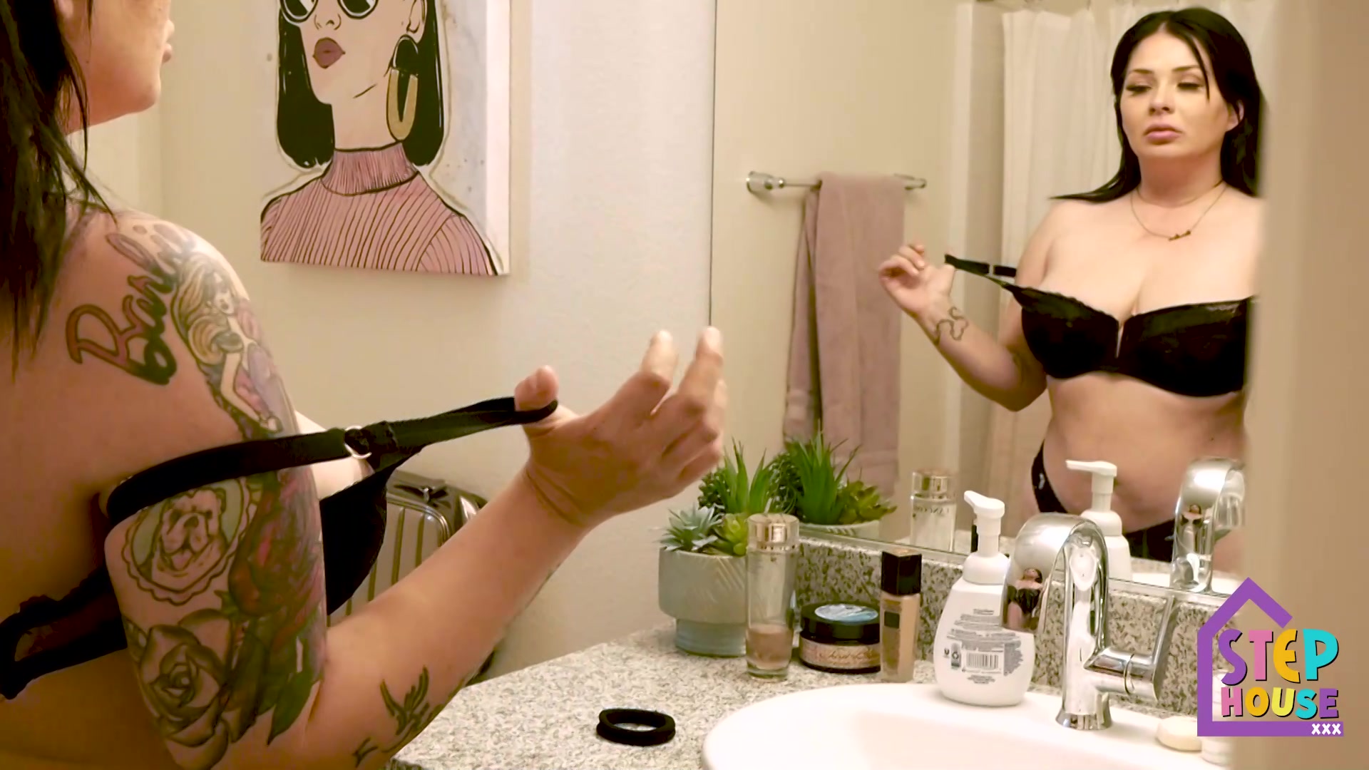 My Hot Stepmom London Rose Got Stuck in the Washer