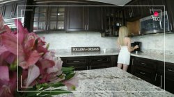 'Blackmailing the Nanny 4' screenshot nº 5