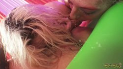 Captura de 'Clown Town Ep. 1 Anal Circus Threesome with Gia & Sophia' nº 116