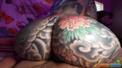 'Clown Town Ep. 4 Hottie Tiger Lilly Gets Creampied' screenshot nº 112