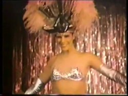 'Showgirls' screenshot nº 4