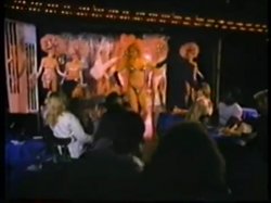 'Showgirls' screenshot nº 6