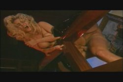 Captura de 'Old School Vs. New School: Samantha Strong Vs. Krystal Steal' nº 100