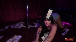 'VIP Room Ep. 3 Curvy Stripper Danja Angel Loves to Please' screenshot nº 9