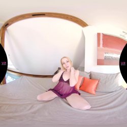 'Your Little Slut Rebeka Makes Video For You' screenshot nº 1