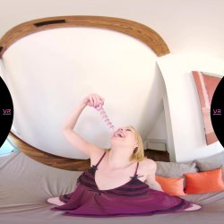 'Your Little Slut Rebeka Makes Video For You' screenshot nº 17