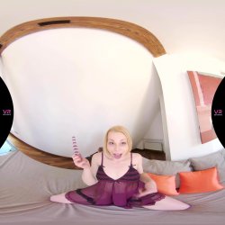 'Your Little Slut Rebeka Makes Video For You' screenshot nº 18