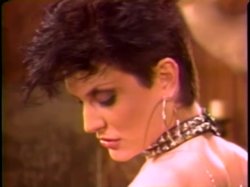 Captura de 'With A Wiggle In Her Walk' nº 122