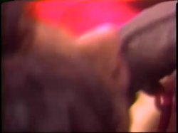 Captura de 'With A Wiggle In Her Walk' nº 136