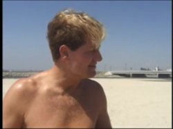 Captura de 'Beach Bunnies With Big Brown Eyes 6' nº 20
